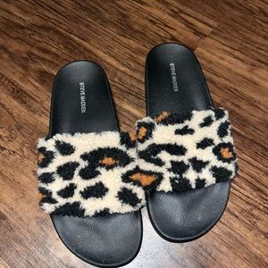 Womens cheetah Steve Madden slippers